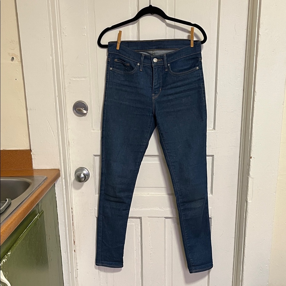 Levi’s Dark Blue Skinny Jeans